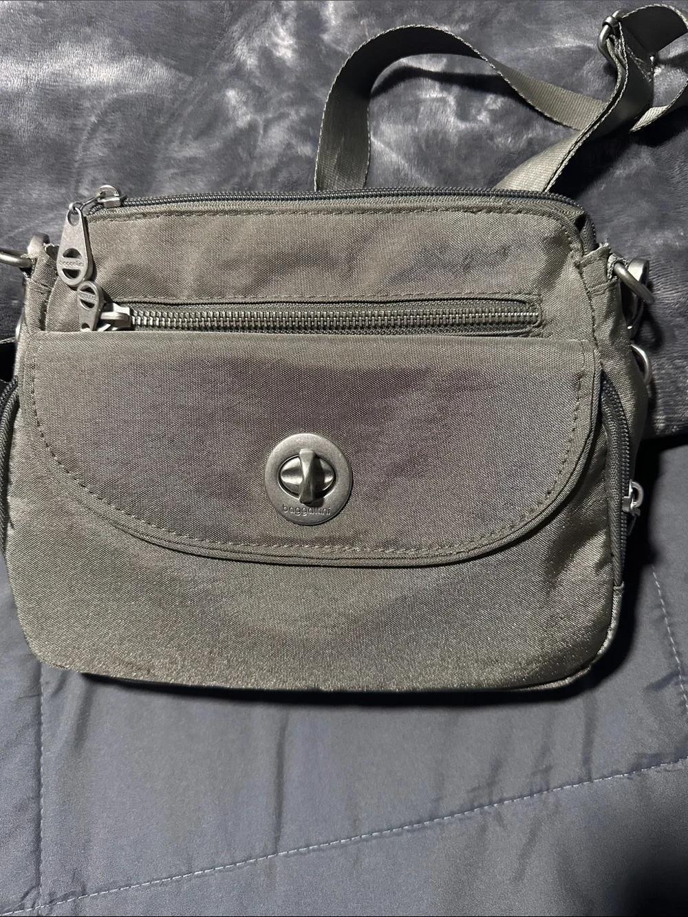 Baggallini Calais in Sterling Silver